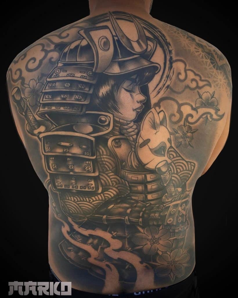 222733-samurai Hình xăm Samurai kính lưng