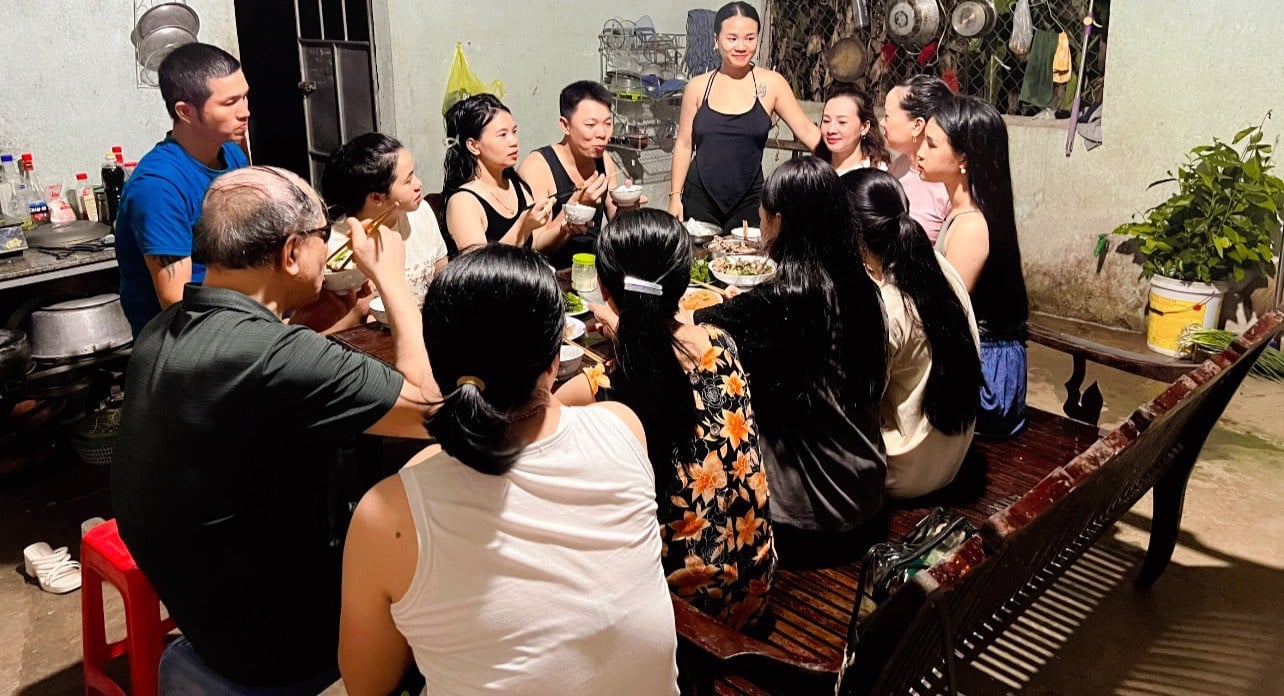 anh-4-7-co-con-gai-nghe-an-2277 ảnh 4 7 cô con gái Nghệ An.jpg