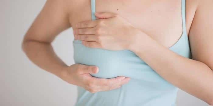 bop-vu Sờ ngực nhiều có tăng kích thước không