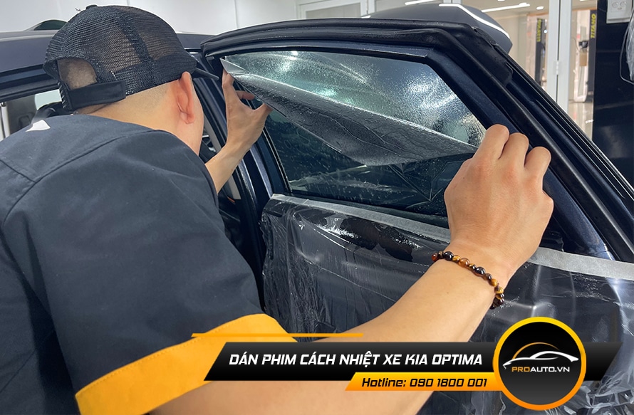 dan-phim-cach-nhiet-xe-kia-optima nep hong xe kia optima