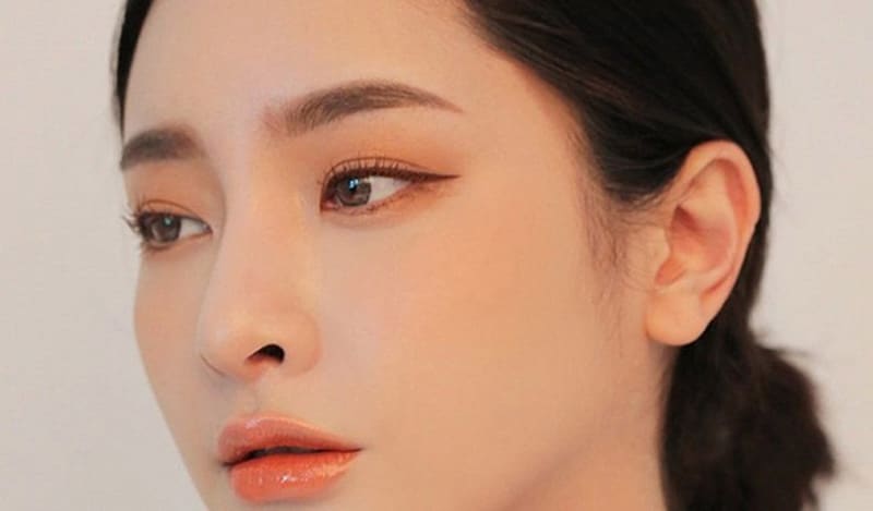 dang-long-may-phong-thuy-4 Lông mày ngang thể hiện con người phú quý, sống tình nghĩa