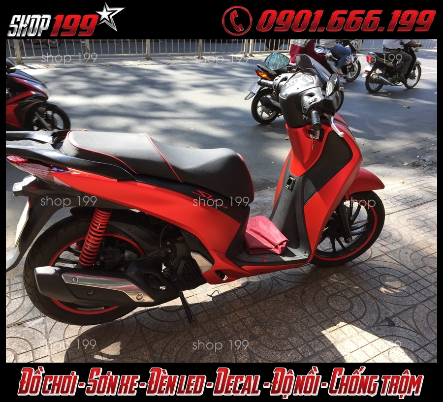 hinh-anh-dan-keo-xe-doi-mau-sh-gia-re-tai-hcm-2097 Honda SH màu đỏ phù hợp với những người mệnh Hỏa