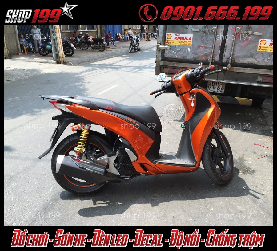hinh-anh-dan-keo-xe-doi-mau-sh-gia-re-tai-hcm-2125 Honda SH màu cam hợp với những người mệnh Thổ
