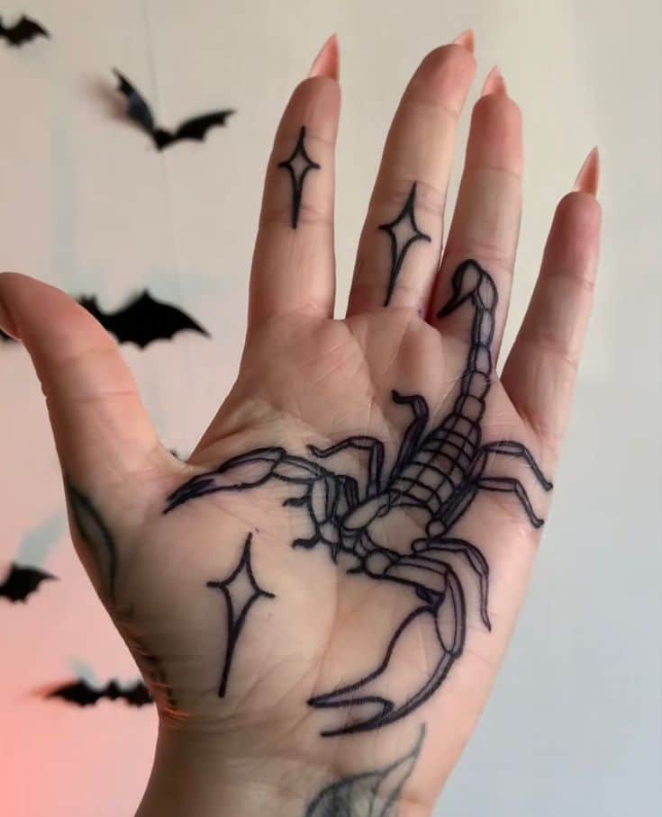 hinh-tattoo-bo-cap-trong-long-ban-tay hình tattoo bọ cạp trong lòng bàn tay