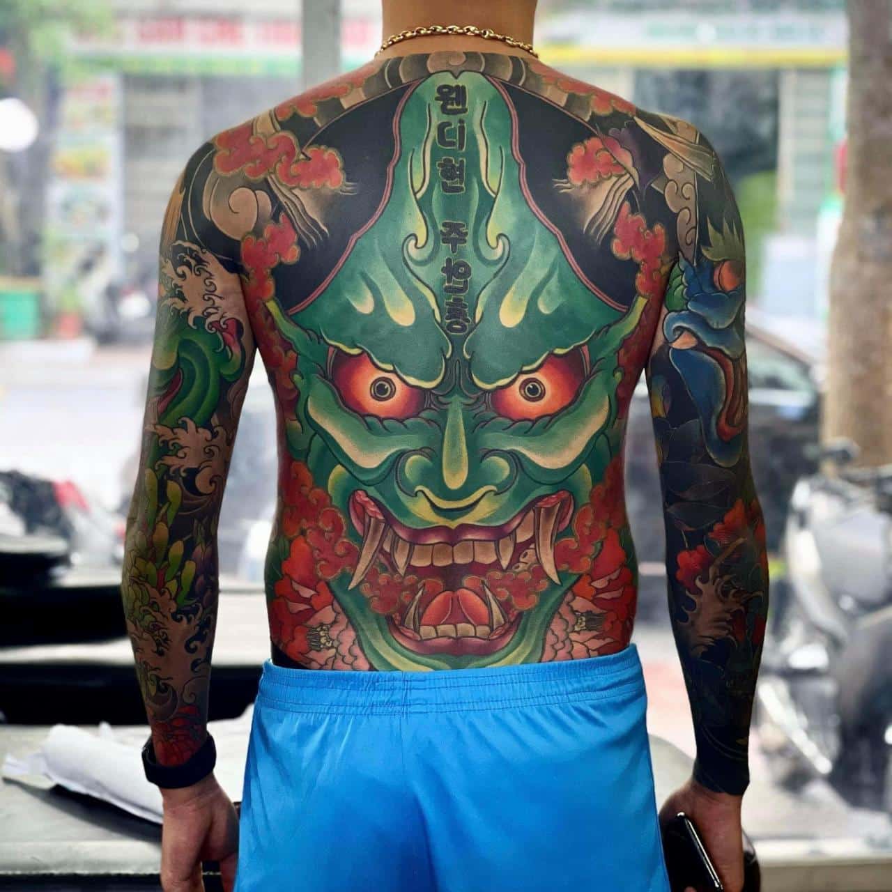 hinh-xam-mat-quy-full-lung Hình xăm mặt quỷ kín lưng đẹp