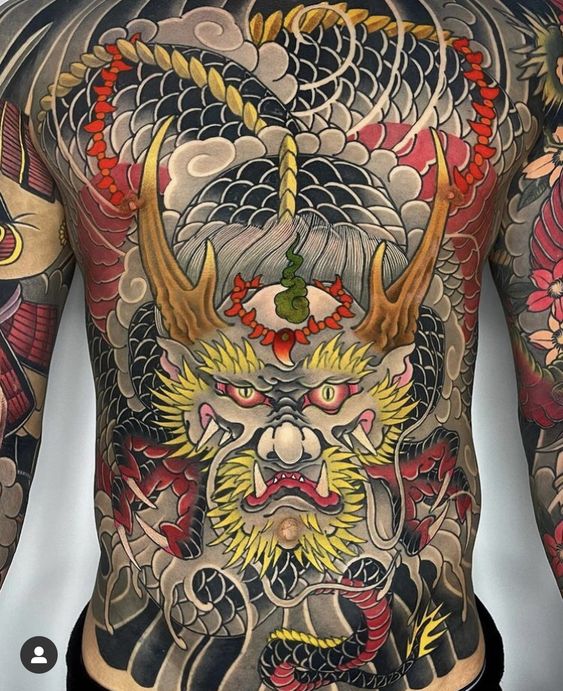 hinh-xam-nhat-co-full-lung-3 hình xăm samurai full lưng