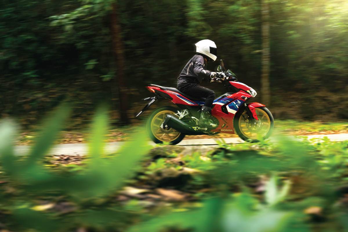 honda-winner-x-2024-4-1 Honda Winner X sở hữu thiết kế thể thao ấn tượng.