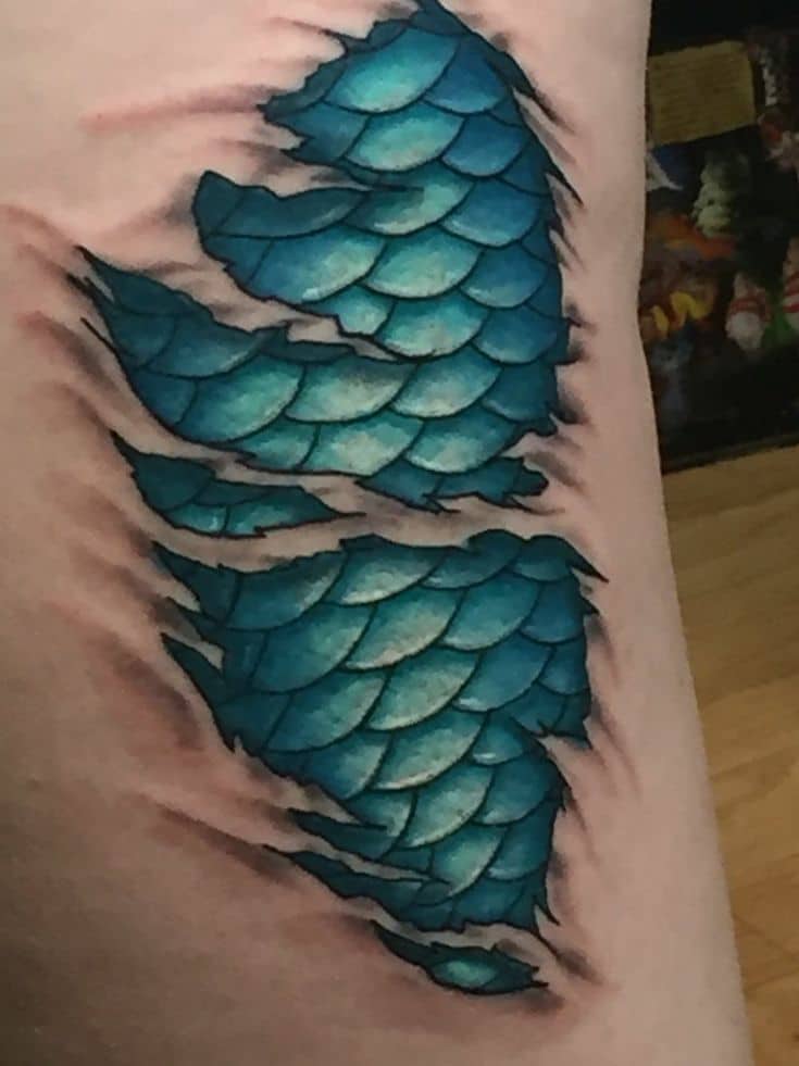 kieu-tattoo-vay-rong-tren-bap-chan kiểu tattoo vảy rồng trên bắp chân