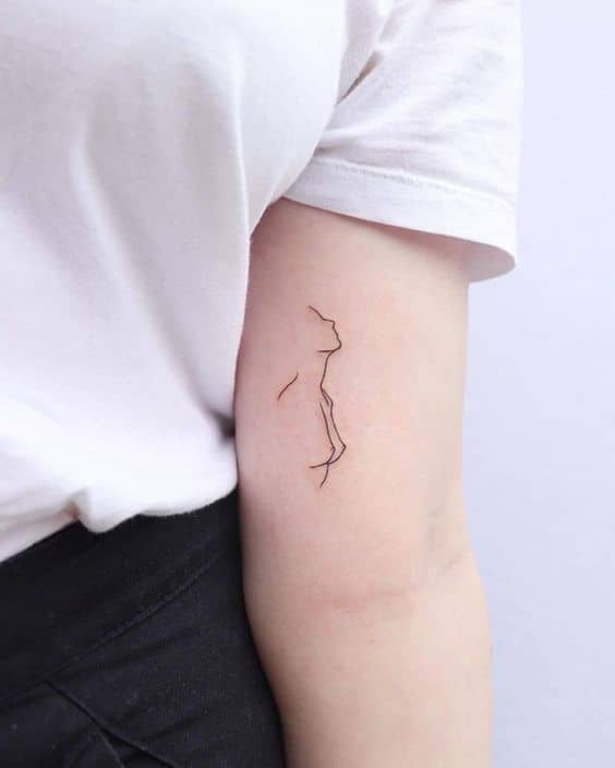 mau-tattoo-co-gai-mini-don-gian mẫu tattoo cô gái mini đơn giản