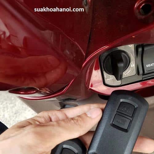 mo-xe-vision-1 cách mở khóa xe vision