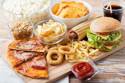 mo-xong-kieng-an-gi-1 Sản phụ sinh mổ nên kiêng ăn những món nào?