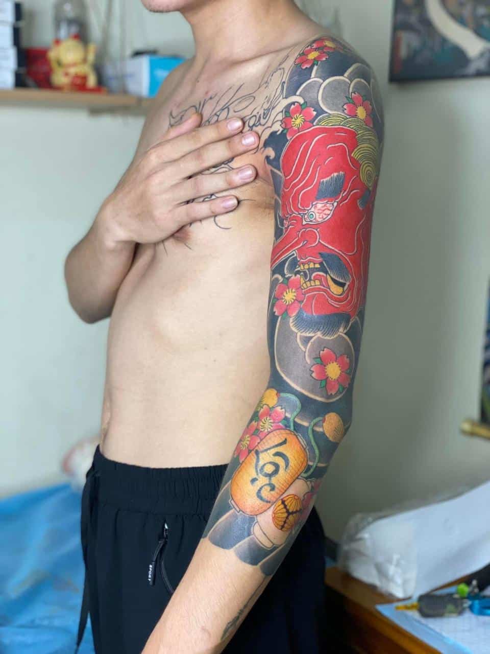 nhung-hinh-xam-nhat-co-full-tay-mau Hình xăm nhật cổ ở tay áo lửng