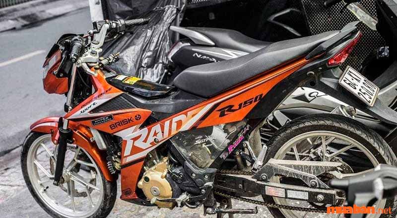 raider-do-kieng-9 Raider độ kiểng dán thê tem cam - trăng - đen siêu hợp