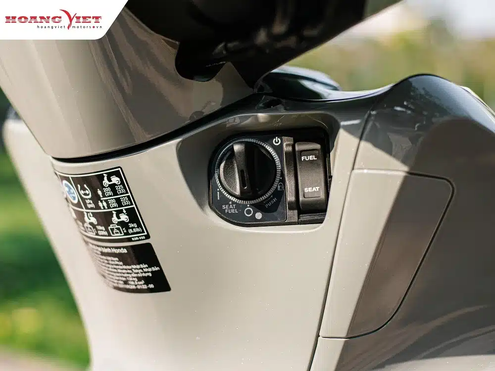sh-125-160-hoang-viet-motors-2 Hệ thống khóa thông minh Smart Key. SH125i/160i