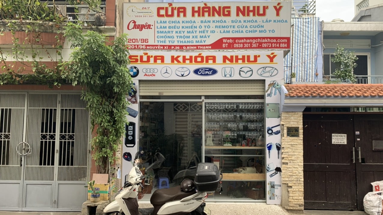 sua-khoa-nhu-y-cua-hang-nhu-y-tho-sua-khoa-1 Thay ổ khóa xe máy bao nhiêu tiền