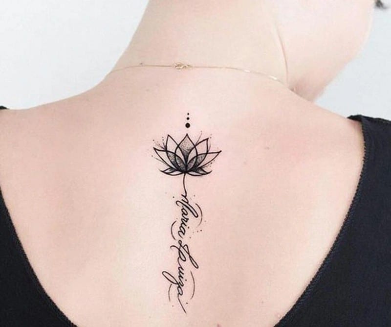 tatto9 Hình xăm mini ở gáy cho nữ