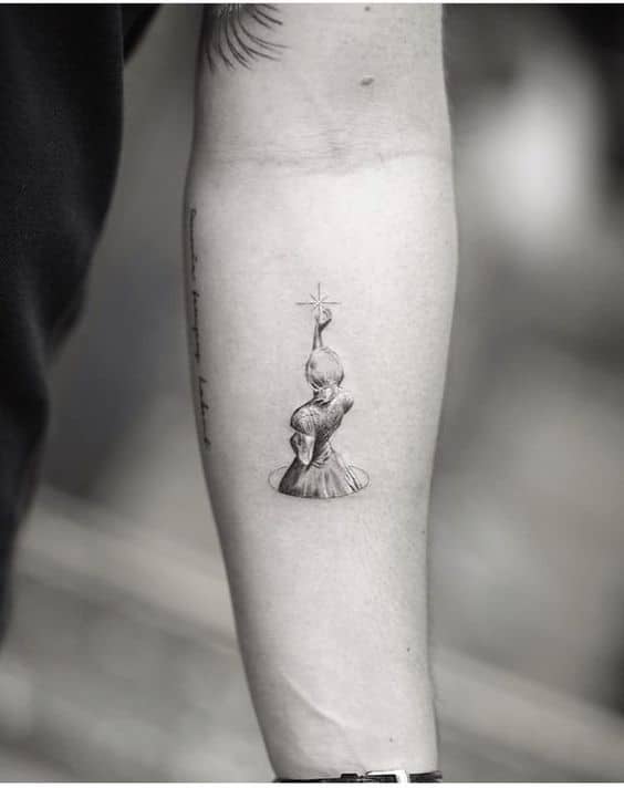 tattoo-co-gai-mini-va-anh-sao-troi tattoo cô gái mini và ánh sao trời