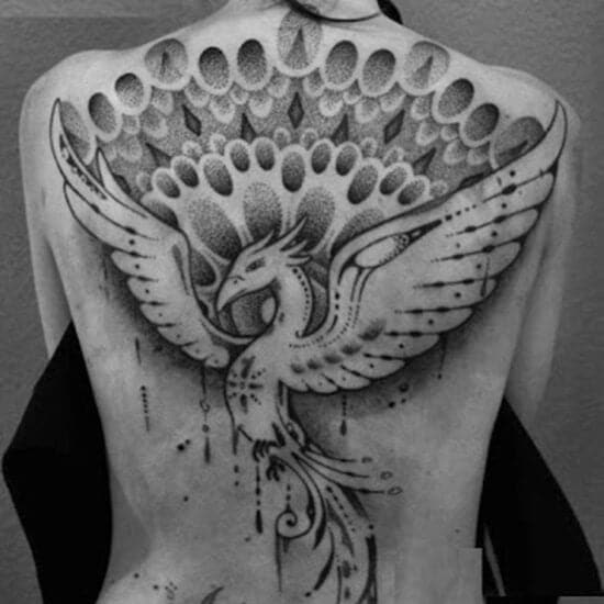 tattoo-designs-hinh-xam-phuong-hoang-den-trang-25-1 Hình xăm phượng hoàng đen trắng sau lưng sành điệu