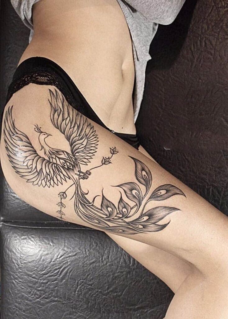 tattoo-designs-hinh-xam-phuong-hoang-den-trang-40-1 Hình xăm phượng hoàng đen trắng không chỉ mang lại cho người xăm sự mạnh mẽ, khí chất mà cũng mang đến những ý nghĩa khác nhau