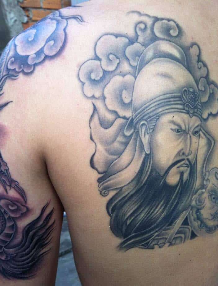 tattoo-hinh-quan-van-truong-cuc-dep_045234485 Thần hộ mệnh của nhiều phái mạnh