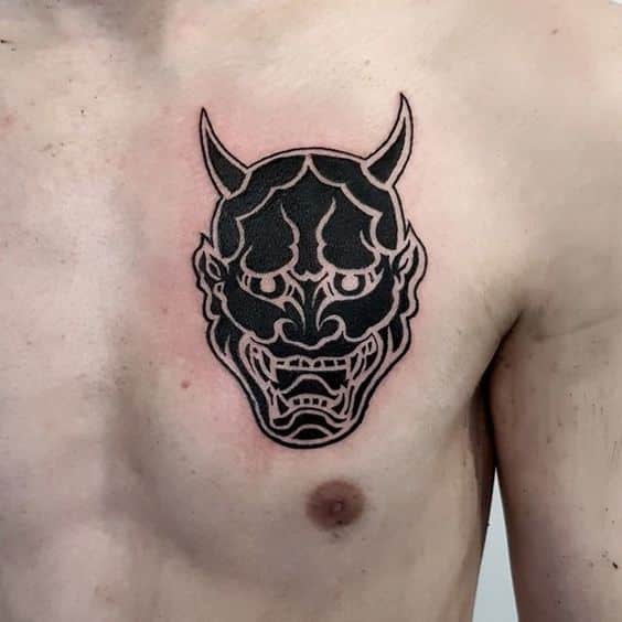 tattoo-mat-quy-den-trang-o-nguc tatoo mặt quỷ đen trắng ở ngực