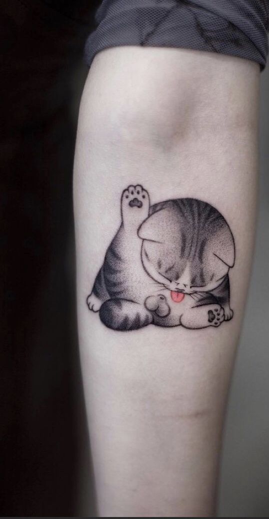 tattoo-mini-meo-con-cuc-xinh-cho-tuoi-mao tattoo mini mèo con cực xinh cho tuổi mão