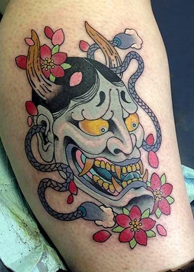 tattoo-nu-quy-tren-vi-tri-bap-dui tattoo nữ quỷ trên vị trí bắp đùi