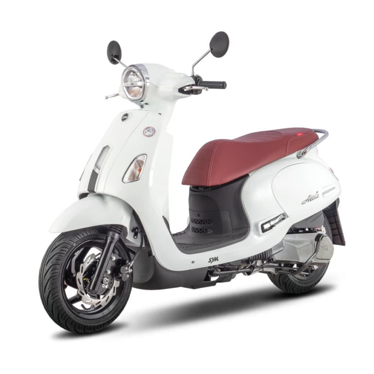 xe-tay-ga-sym-new-attila-125-4-e1647614685894 mở yên xe attila