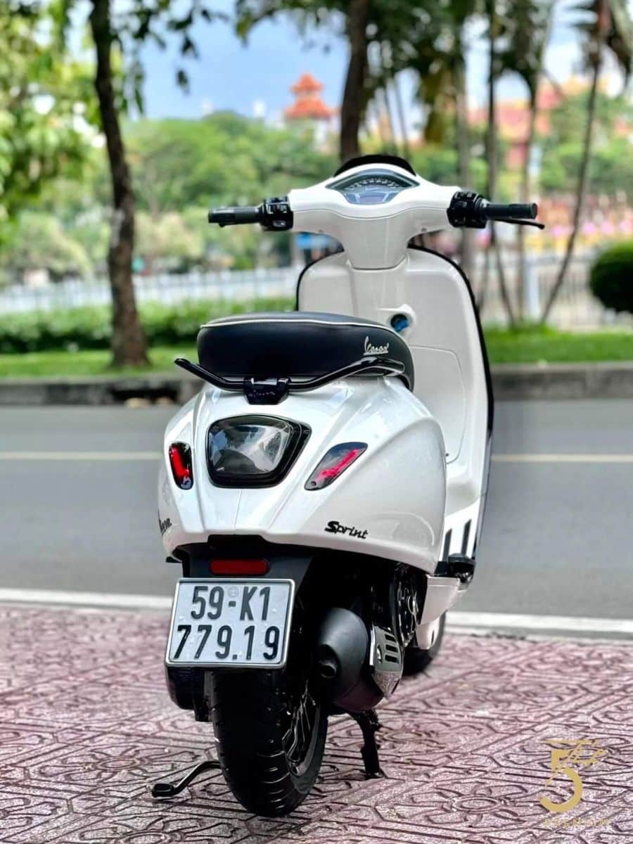xe-vespa-sprint-cu-bien-so-de-nhin Xe Vespa Sprint cũ biển số dễ nhìn